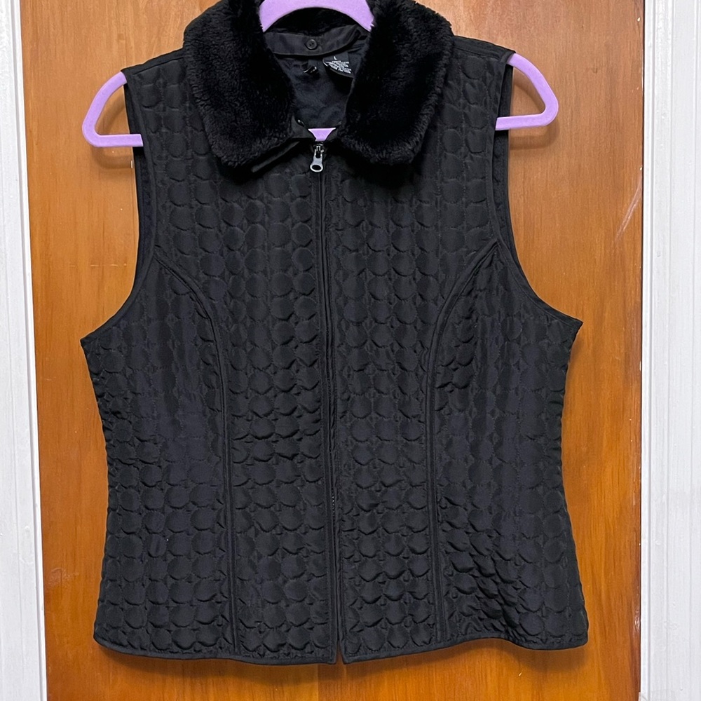 New Directions Black Quilted Vest with Faux Fur Collar